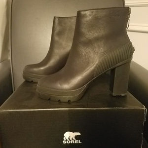 Sorel Dacie Bootie Black - New in Box - 9.5